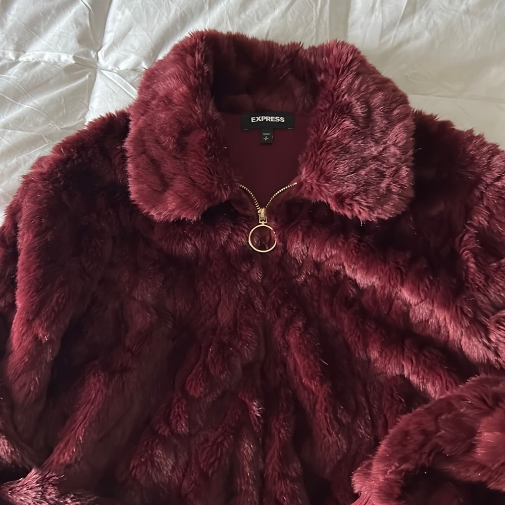 Express Burgundy Wine Red Faux Fur ZIP Front Bomber Jacket